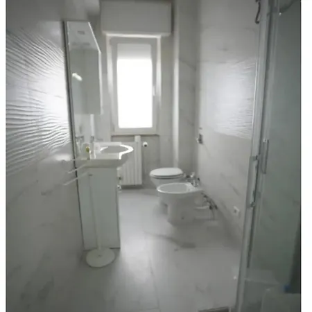 Clapa House Medium